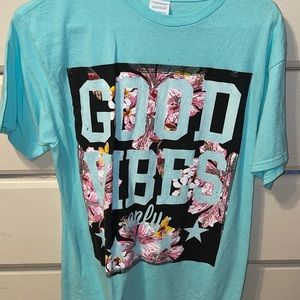 Graphic teal T-shirt
